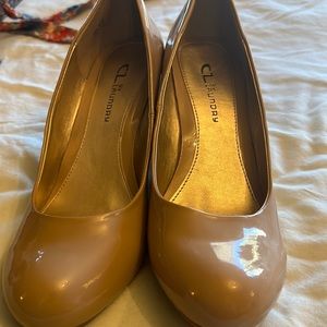 CL by Laundry platform pumps